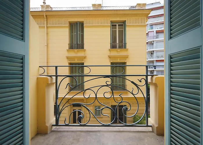 Hotel Gounod Fully Renovated